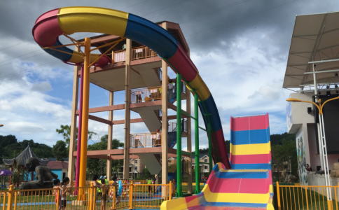 Large sky-high spiral slide