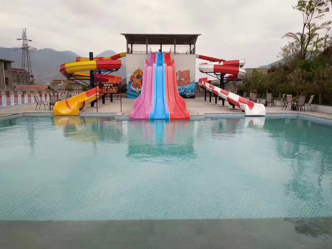 Children's spiral combination slide