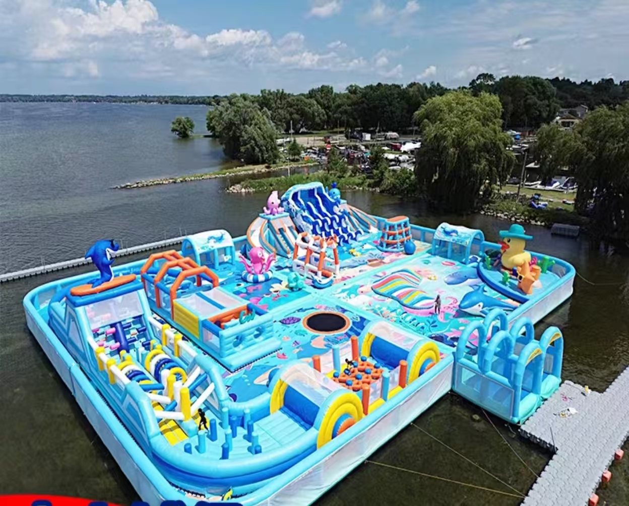 Water Animal World Castle Slide